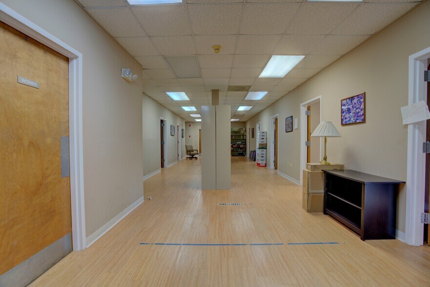 More Photos Of 315 W 10th St, Rome Medical For Sale