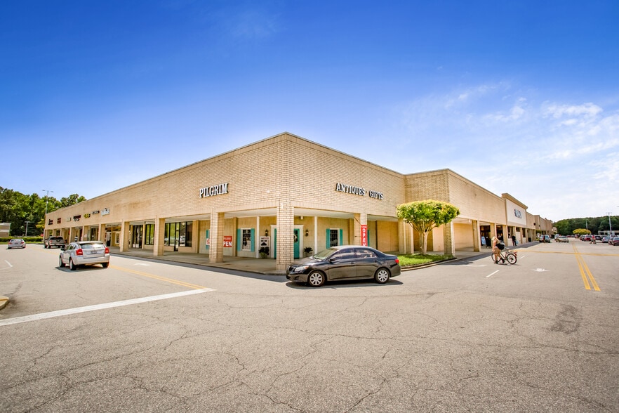 More Photos Of 102-400 Westwood Shopping Ctr, Fayetteville Unknown For Lease