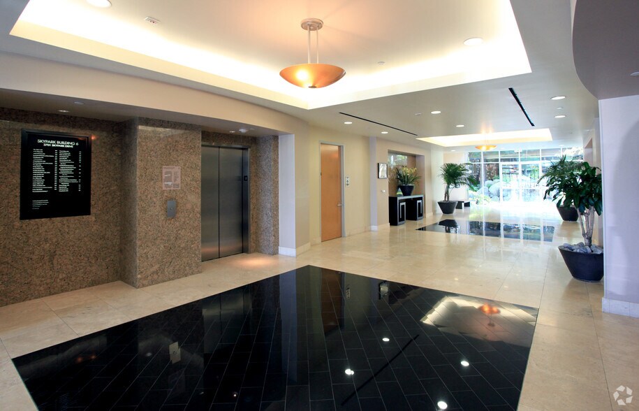 More Photos Of 3701 Skypark Dr, Torrance Medical For Lease