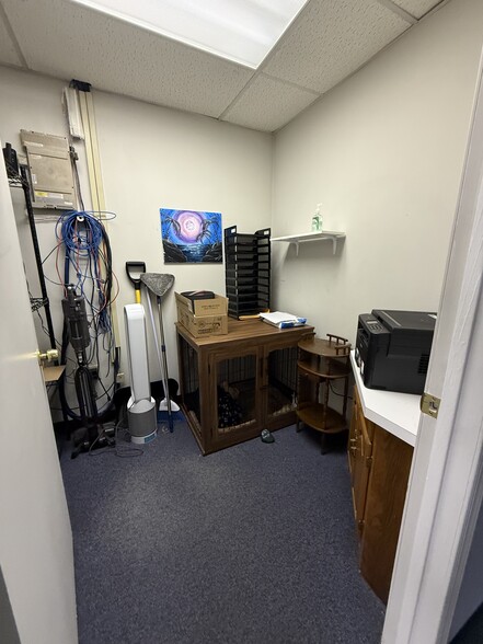 More Photos Of 800 Main St, Hellertown Office For Lease