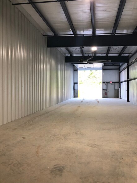 More Photos Of 2 Birch Rd, Middleton Warehouse For Lease