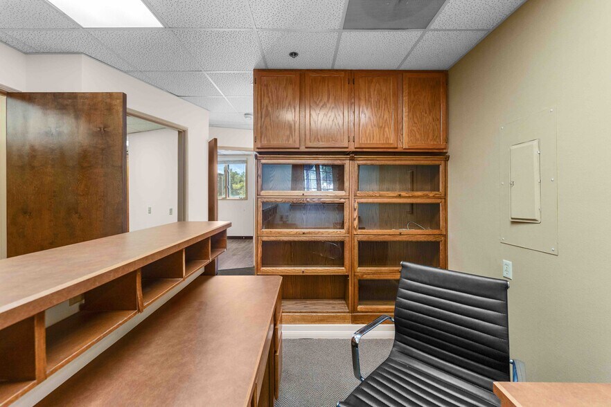 More Photos Of 504 W Pueblo St, Santa Barbara Medical For Sale