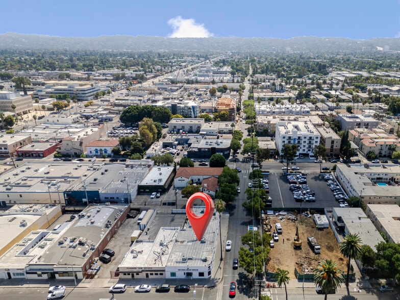 More Photos Of 14554-14560 Friar St, Van Nuys Freestanding For Sale