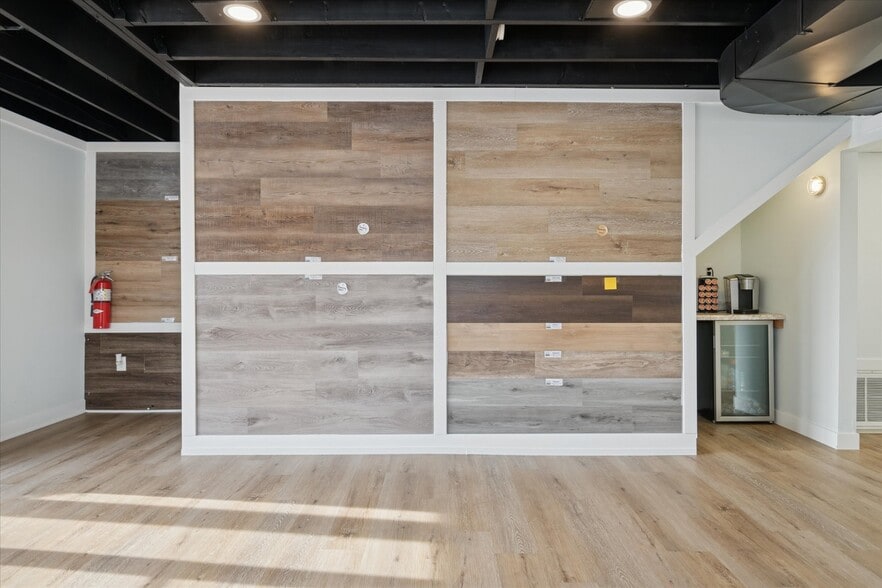 More Photos Of 36050 Goddard Rd, Romulus Auto Repair For Sale