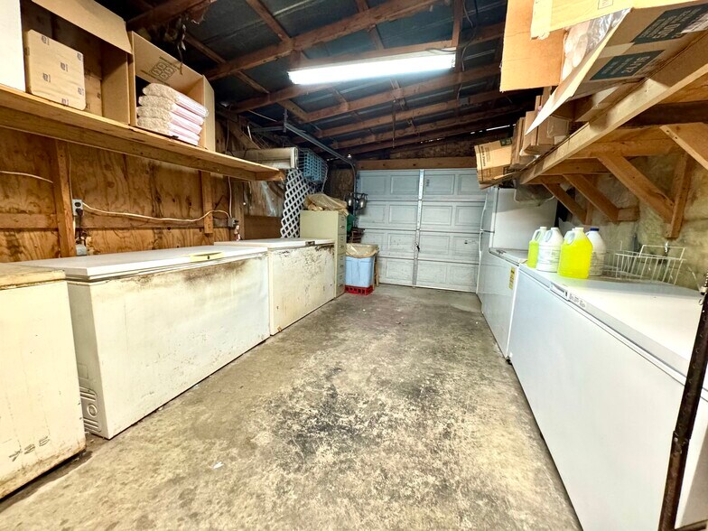 More Photos Of 11489 E Clarksville Rd, Marshall Restaurant For Sale