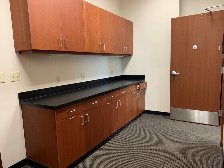 More Photos Of 4100 Corporate Center Dr, Springdale Office For Lease