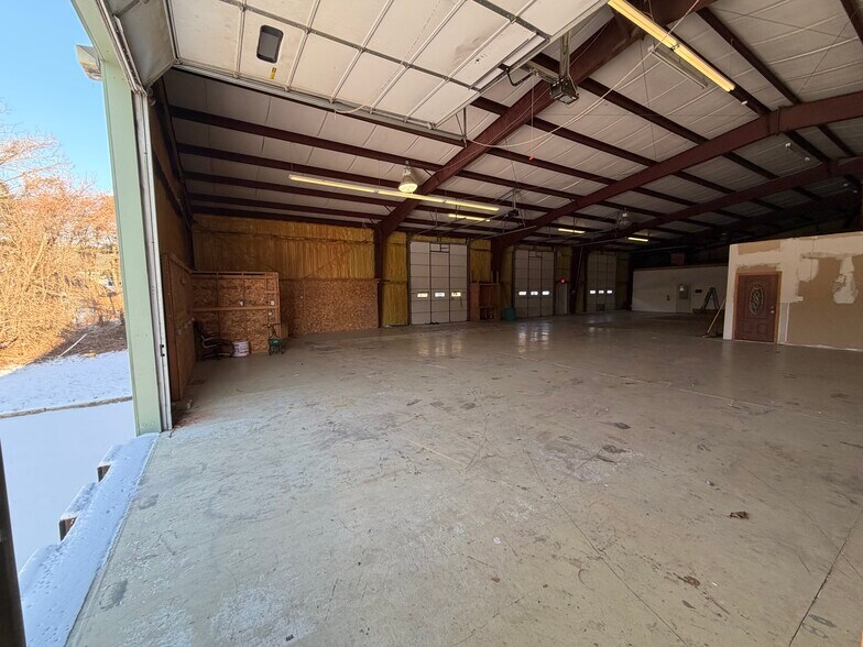 More Photos Of 141 Cooper Rd, West Berlin Distribution For Lease