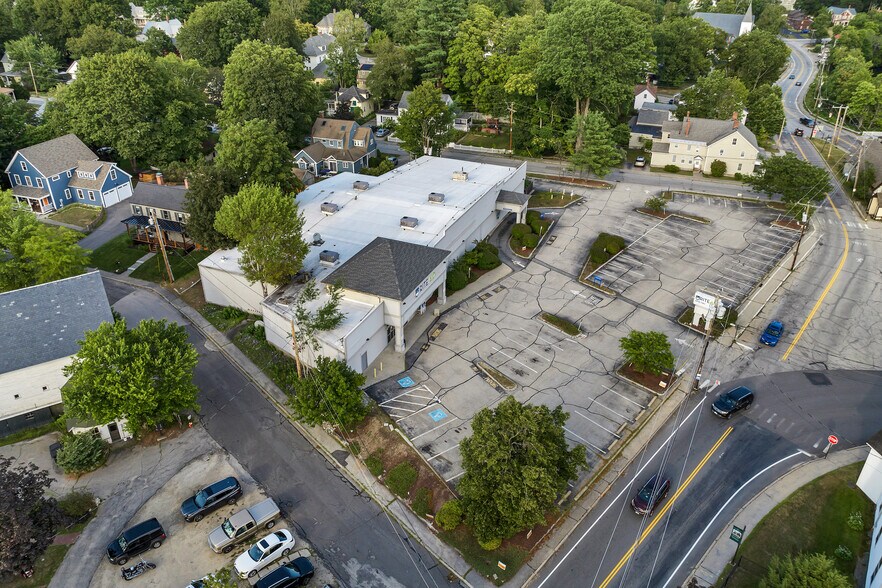 More Photos Of 15 Mont Vernon St, Milford Freestanding For Lease