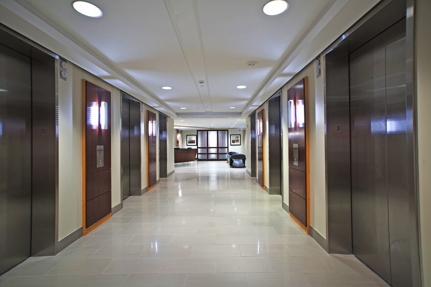 More Photos Of 1725 I St NW, Washington Office For Lease