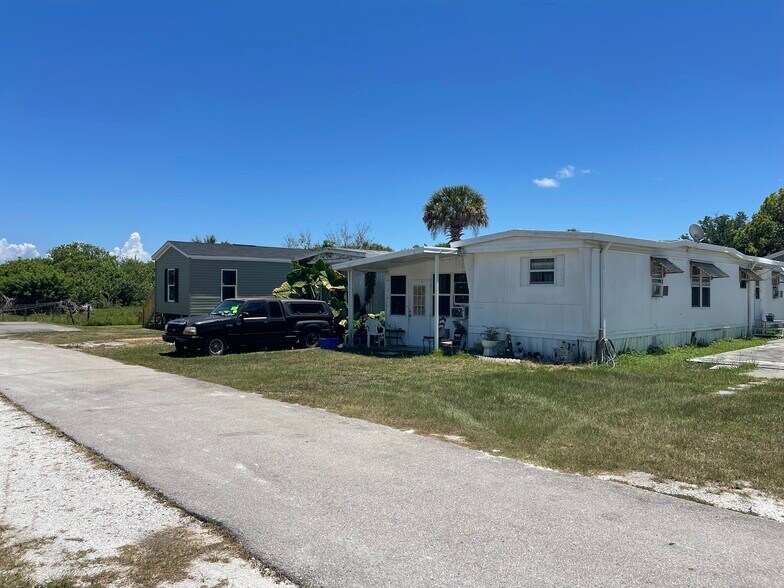 More Photos Of 7650 Hwy 78 W, Okeechobee Manufactured Housing Mobile Home Park For Sale
