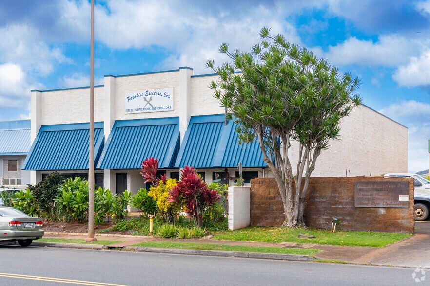 More Photos Of 94-469 Ukee St, Waipahu Manufacturing For Sale