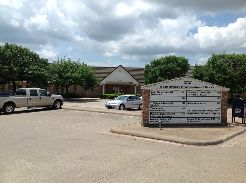 More Photos Of 2727 Bolton Boone Dr, DeSoto Medical For Lease