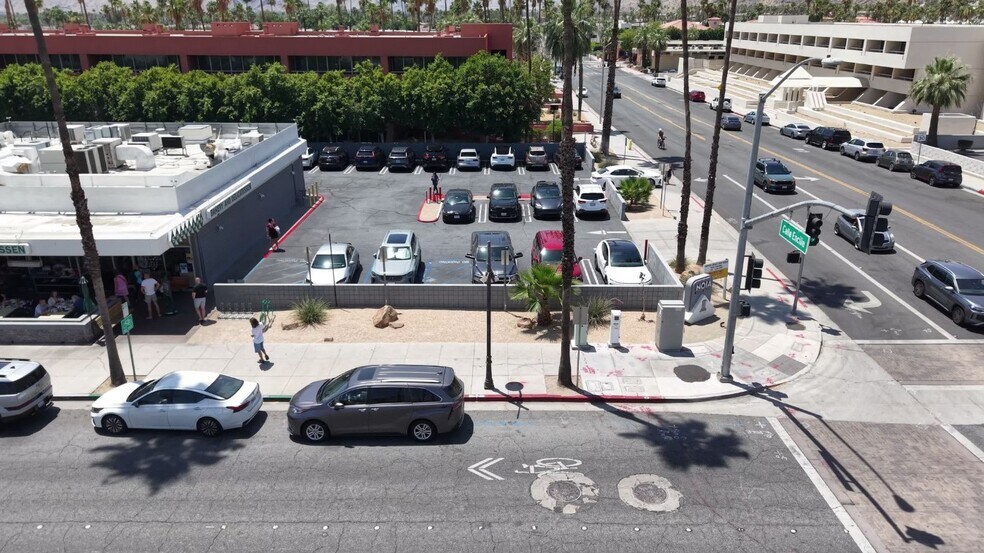 More Photos Of 401-493 E Tahquitz Canyon Way, Palm Springs General Retail For Lease