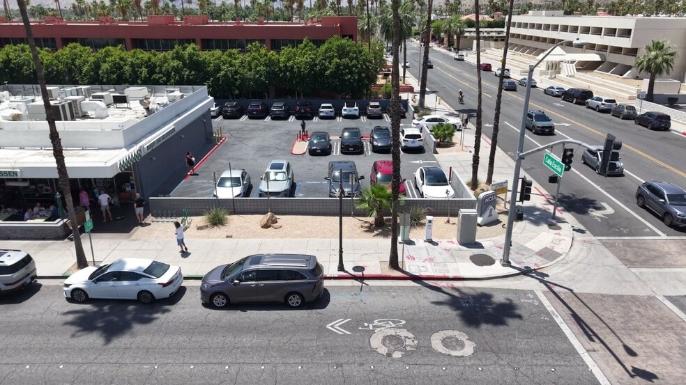 More Photos Of 401-493 E Tahquitz Canyon Way, Palm Springs General Retail For Lease