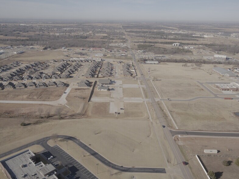 More Photos Of 1305-1367 E 45th St, Shawnee Land For Sale