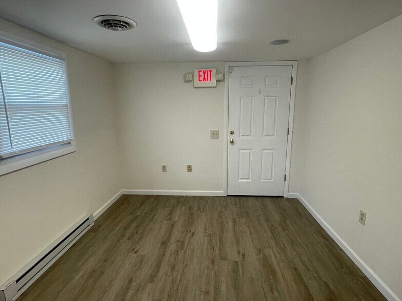 More Photos Of 14 S Mill St, Clear Spring Medical For Sale