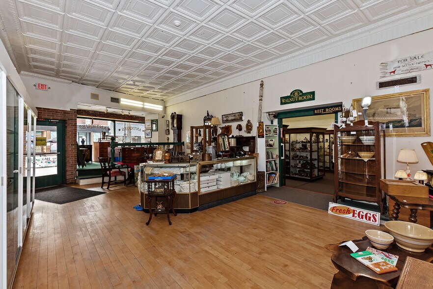 More Photos Of 109 Main St, Putnam General Retail For Sale