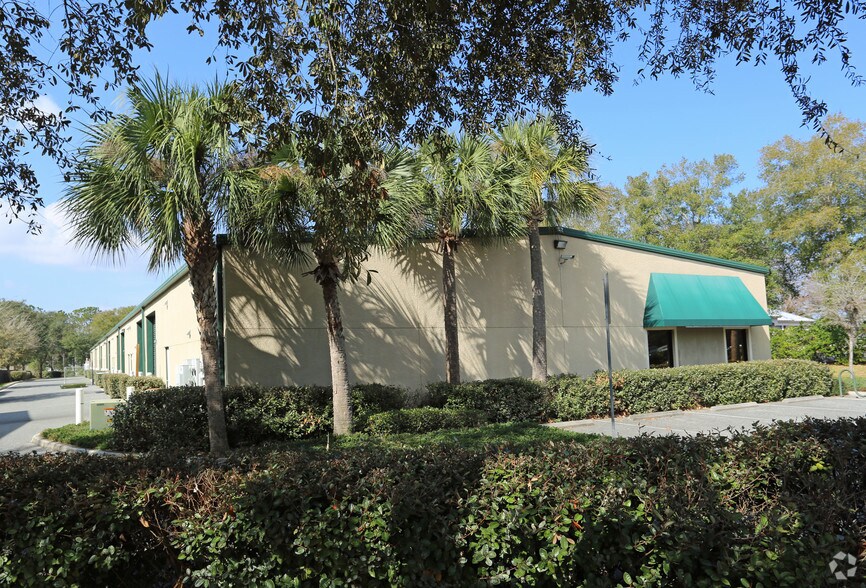Primary Photo Of 2750 Dillard Rd, Eustis Showroom For Lease