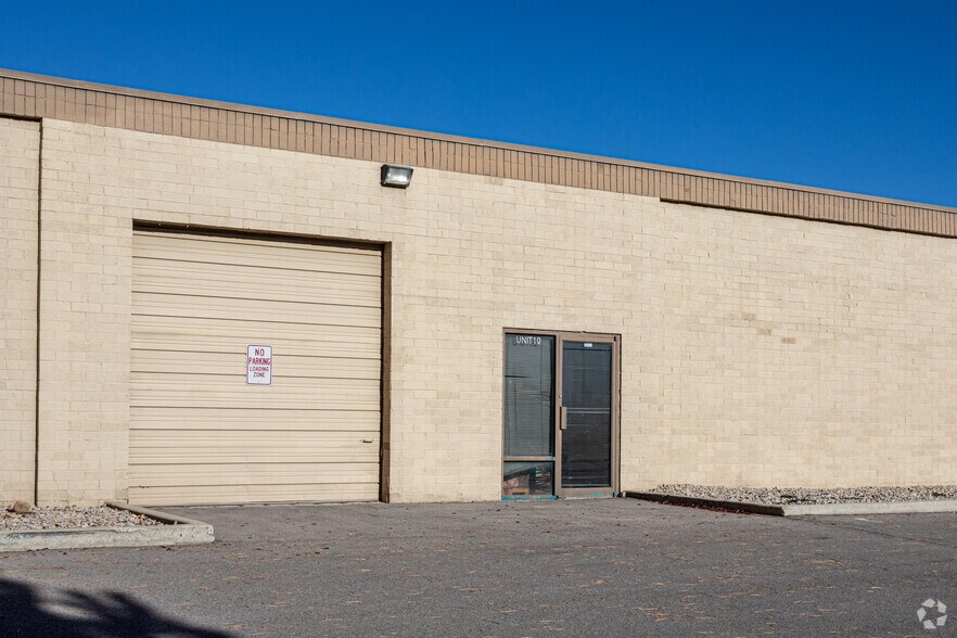 More Photos Of 5320 Wells Park Rd, West Jordan Warehouse For Lease