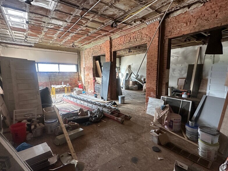 More Photos Of 11239 Superior Ave, Cleveland General Retail For Sale