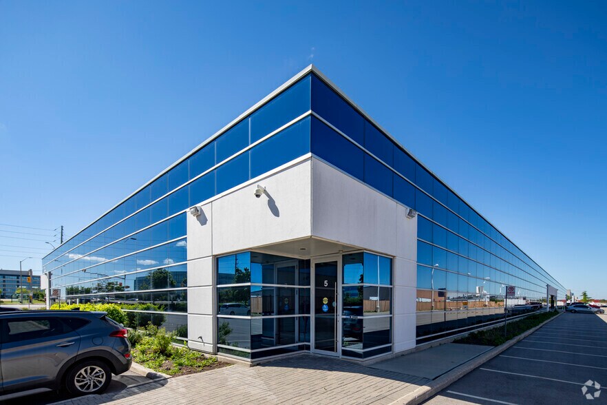 More Photos Of 5110 Creekbank Rd, Mississauga Light Manufacturing For Lease