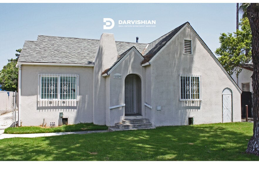 Primary Photo Of 1529 E 1st St, Santa Ana Storefront Retail Residential For Sale