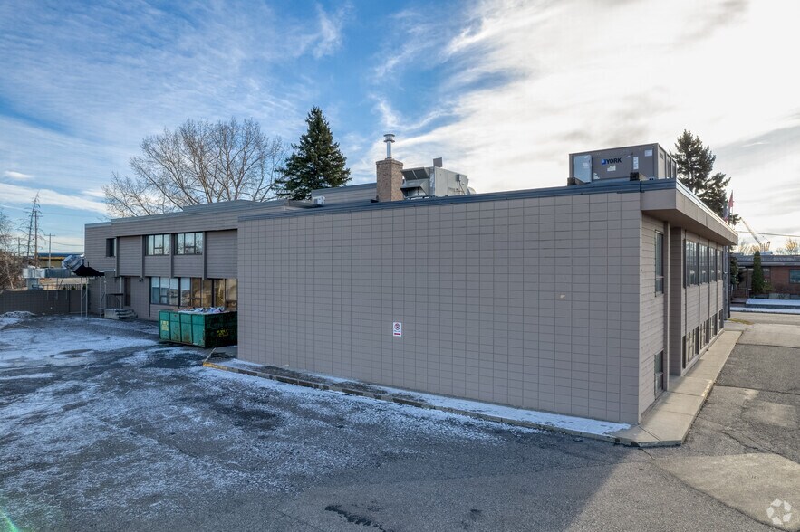 More Photos Of 340 50th Ave SE, Calgary Office For Sale