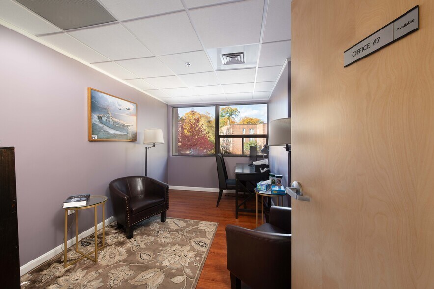 More Photos Of 1842 Beacon St, Brookline Medical For Sale