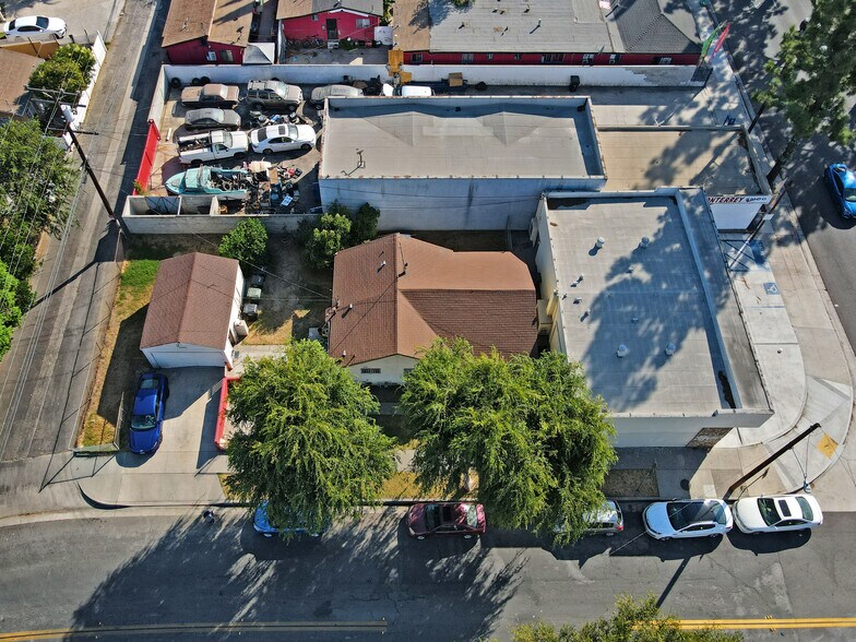 More Photos Of 8306 Garfield Ave, Bell Gardens Storefront Retail Residential For Sale