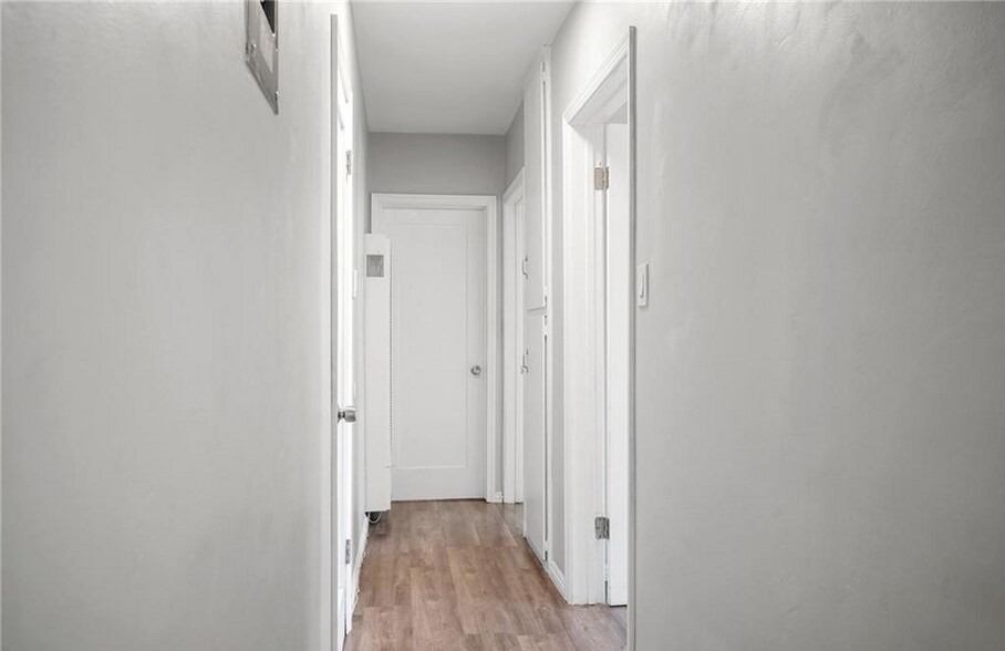 More Photos Of 198 W Elmwood Ave, Burbank Apartments For Sale