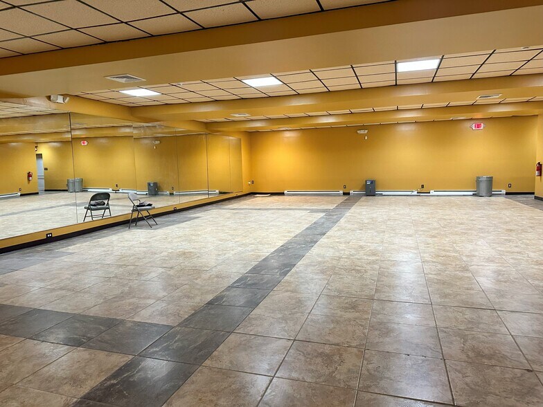 More Photos Of 15-17 Oak St, Patchogue Office Residential For Sale