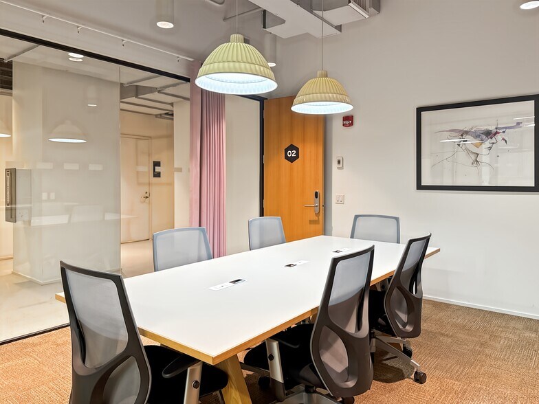 More Photos Of 413-435 W 14th St, New York Coworking Space