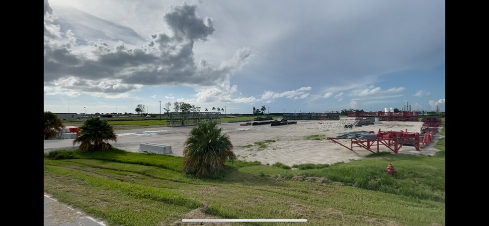 More Photos Of 500 Orange Avenue Cir, Belle Glade Land For Lease