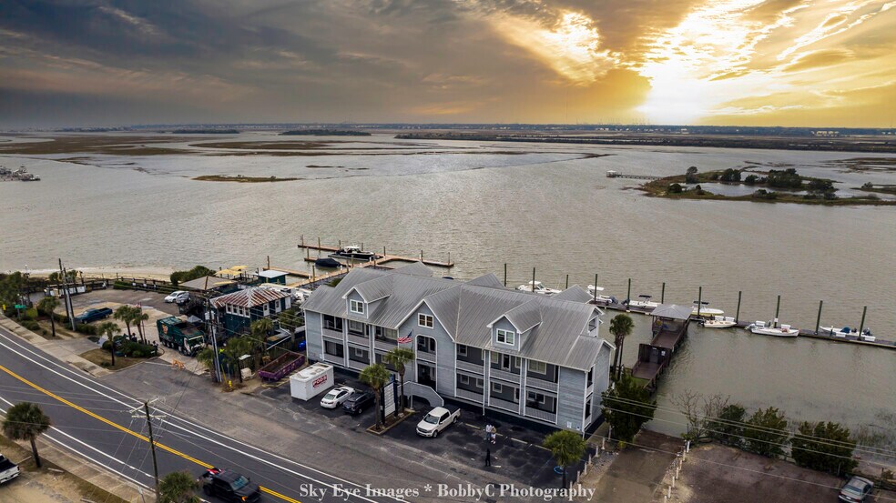 More Photos Of 103 Palm Blvd, Isle Of Palms Office For Sale