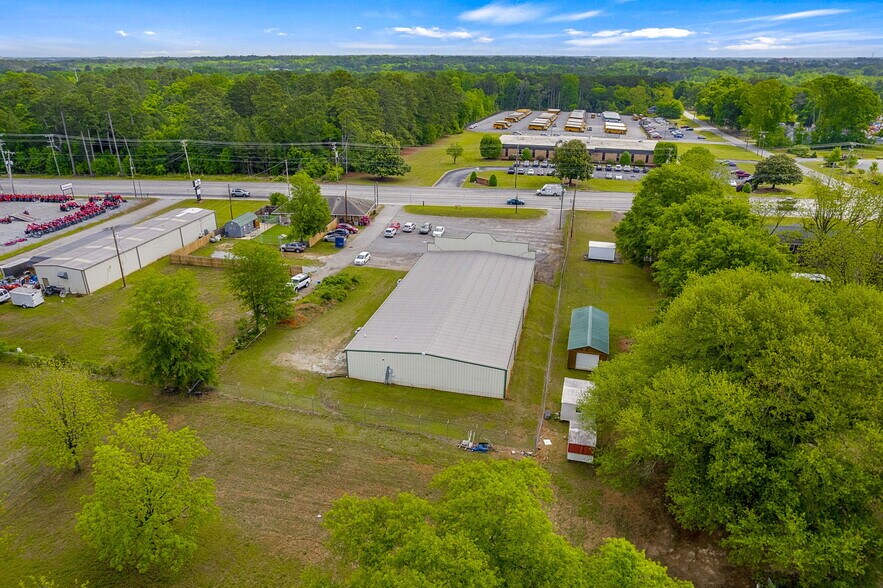 More Photos Of 405 Pearman Dairy Rd, Anderson Freestanding For Sale