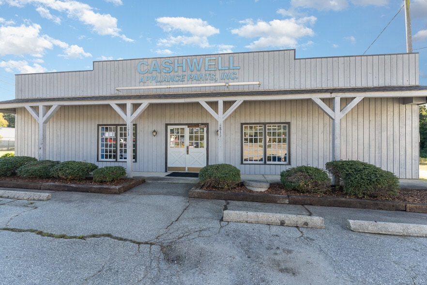 More Photos Of 4813 W Gate City Blvd, Greensboro Light Distribution For Sale