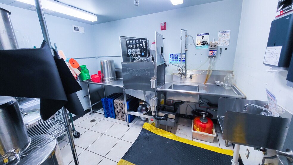 More Photos Of 30616 Bryant Dr, Evergreen Research And Development For Sale