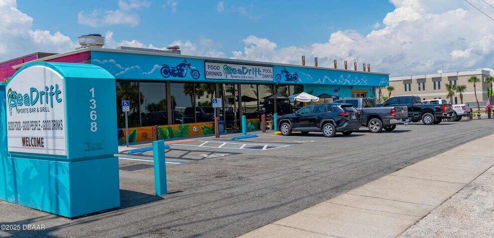 Primary Photo Of 1368 Ocean Shore Blvd, Ormond Beach Restaurant For Sale