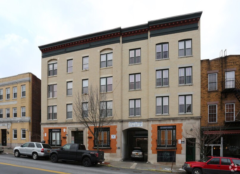 More Photos Of 208-210 Main St, Poughkeepsie Apartments For Sale