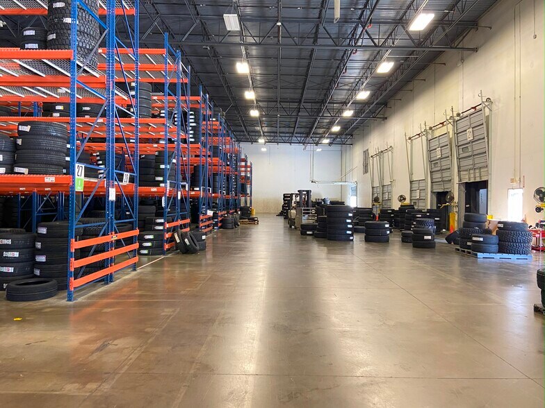 More Photos Of 17200 Manchac Park Ln, Baton Rouge Warehouse For Lease
