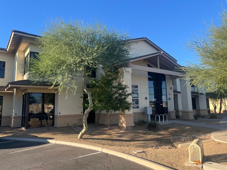 More Photos Of 1835 W Chandler Blvd, Chandler Office For Lease