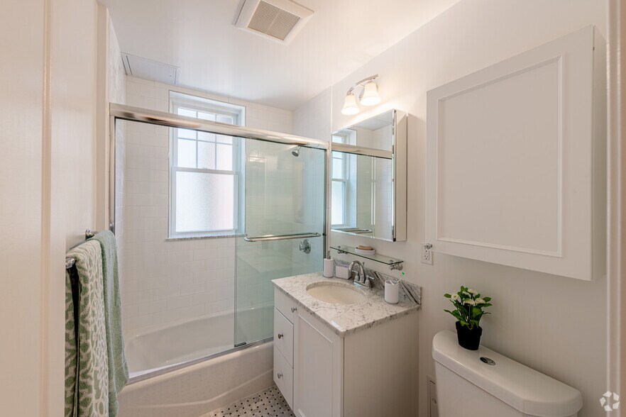 More Photos Of 1223 Beacon St, Brookline Apartments For Lease