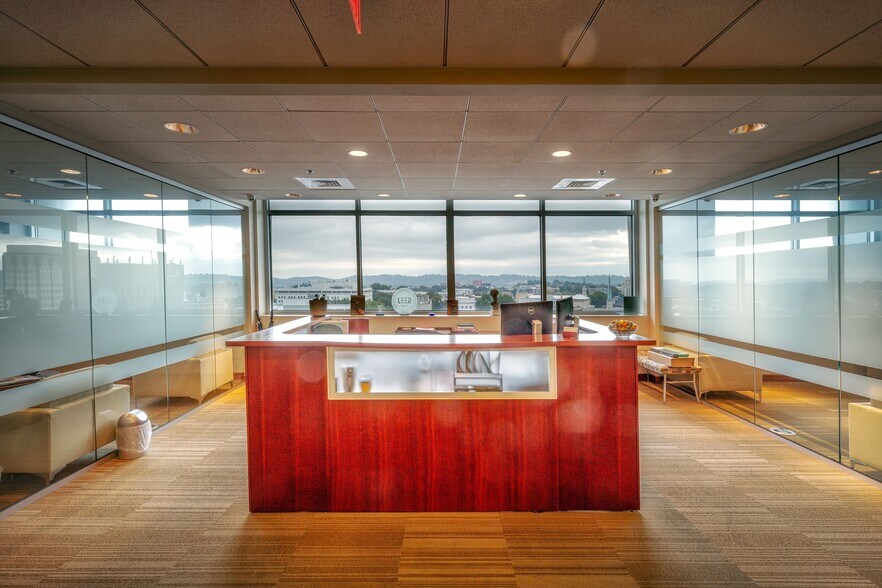 More Photos Of 605 Chestnut St, Chattanooga Office For Lease