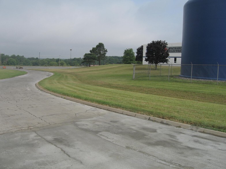 More Photos Of 181 N Mecca St, Cortland Manufacturing For Lease