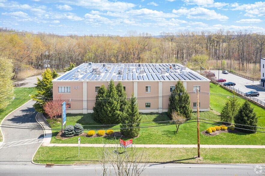 More Photos Of 141 New Rd, Parsippany Office For Lease