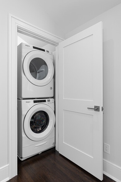 More Photos Of 42 Poe Ct, Fairfield Apartments For Sale