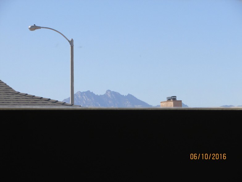 More Photos Of 913 Alene Ave, Ridgecrest Office For Lease