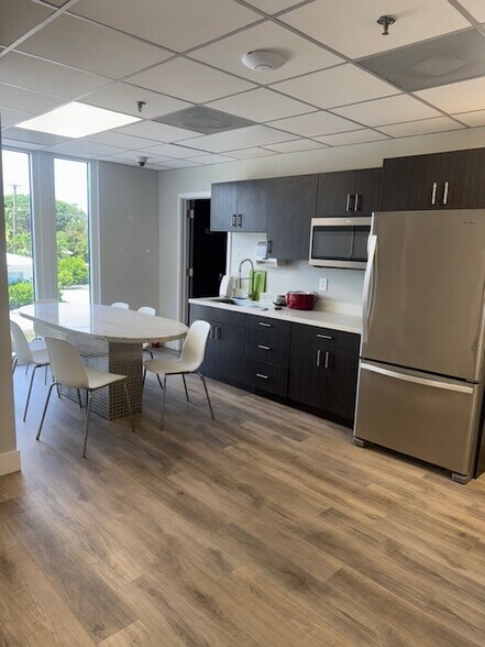 More Photos Of 900 NE 26th Ave, Fort Lauderdale Medical For Lease