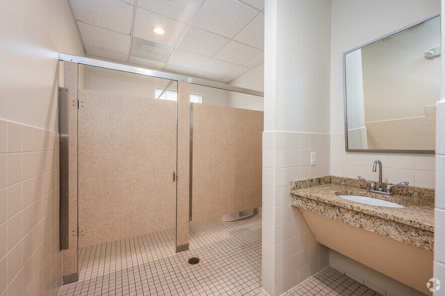 More Photos Of , Hyannis Office For Sale