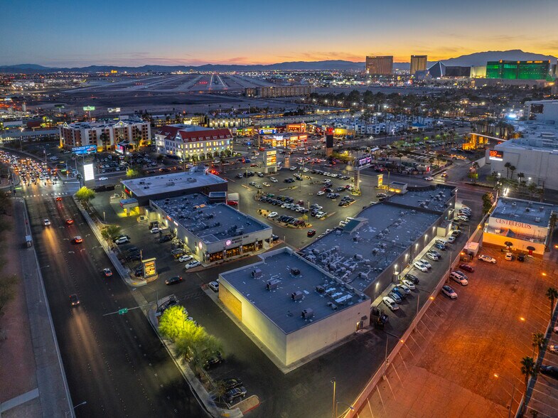 More Photos Of 4480 Paradise Rd, Las Vegas Storefront For Lease